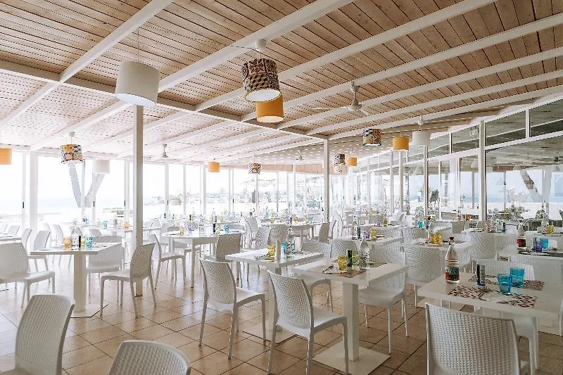Nicolaus Club Fontane Bianche Hotel